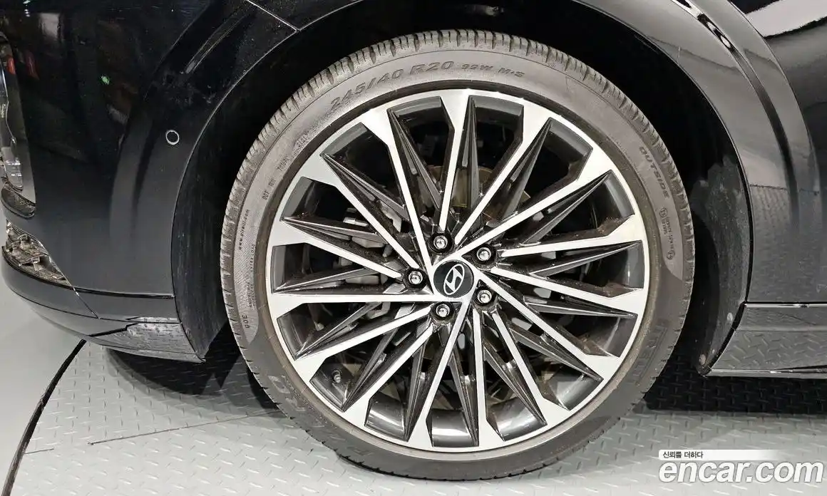 Hyundai Grandeur 2023 2.5 автомат (гидро), фото 5