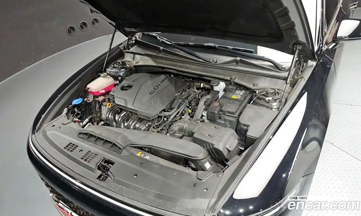 Hyundai Grandeur 2023 2.5 автомат (гидро), фото 6