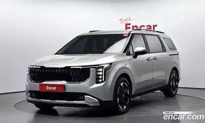 Kia Carnival, 2025, 15 800 км