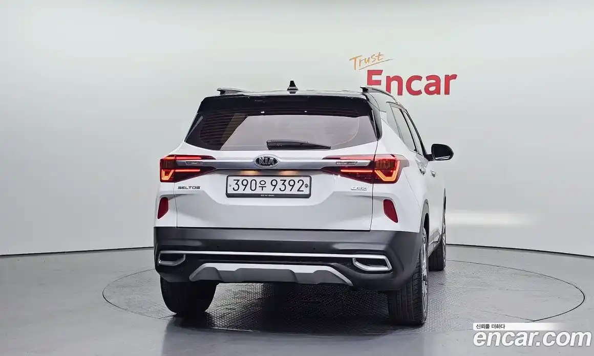 Kia Seltos 2020 1.6 автомат (гидро), фото 4