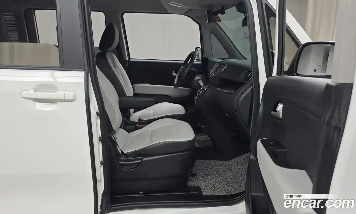 Kia Ray 2023 1.0 автомат (гидро), фото 16