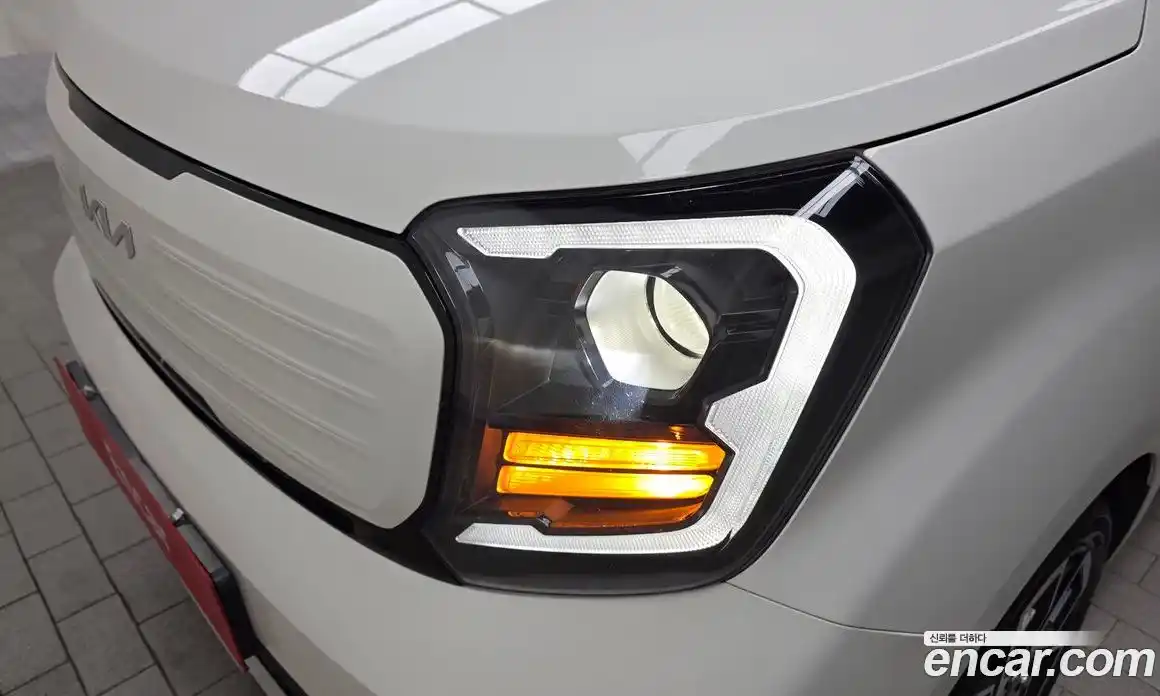 Kia Ray 2023 1.0 автомат (гидро), фото 8