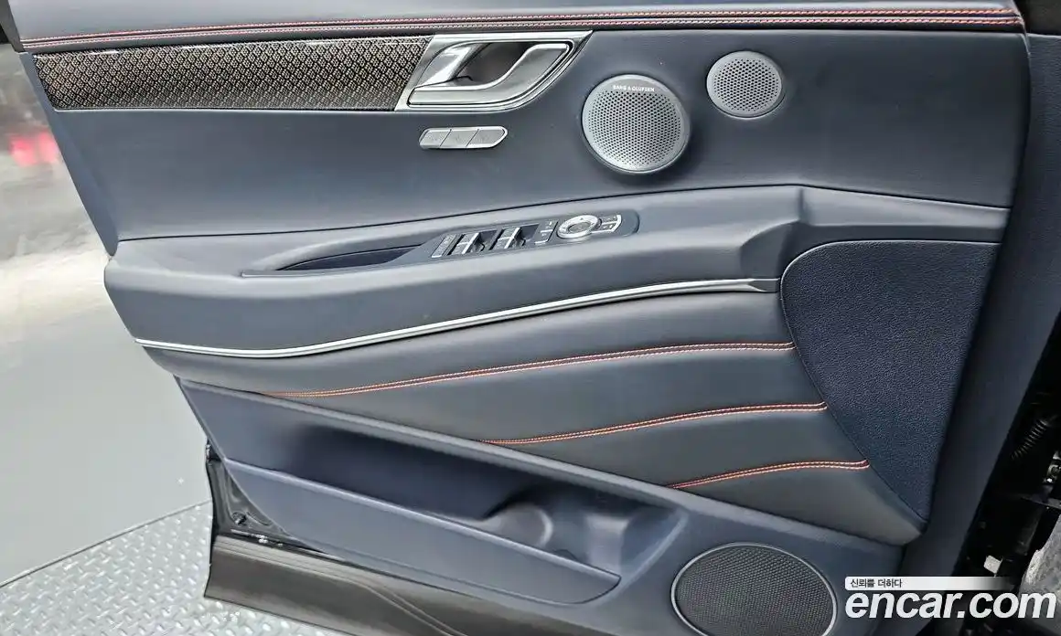 Genesis GV80 2024 2.5 автомат (гидро), фото 14