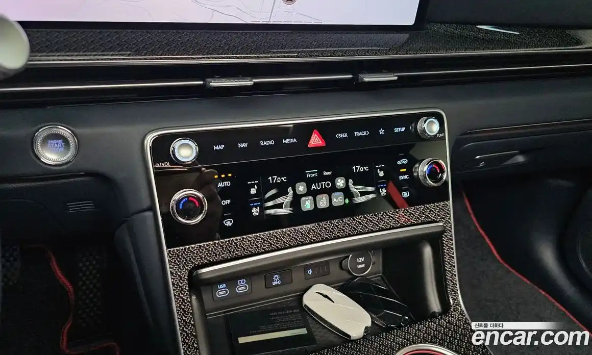 Genesis GV80 2024 2.5 автомат (гидро), фото 24