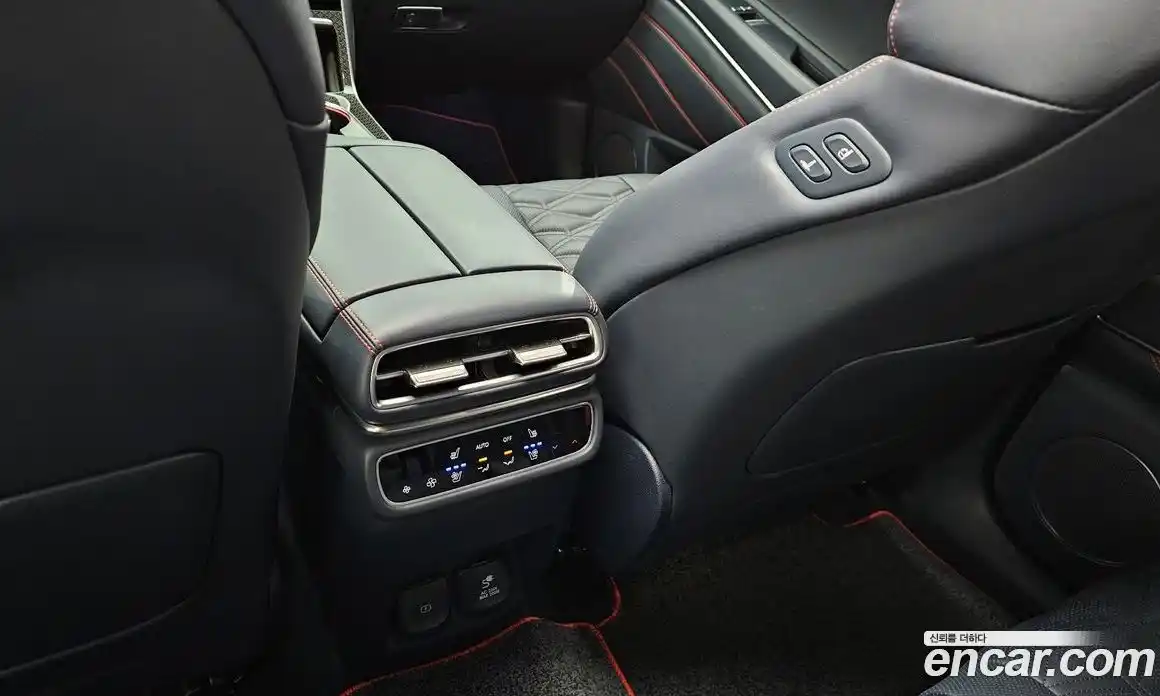Genesis GV80 2024 2.5 автомат (гидро), фото 28
