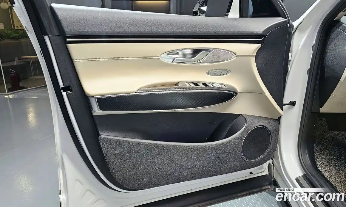 Genesis GV70 2021 2.2 автомат (гидро), фото 14