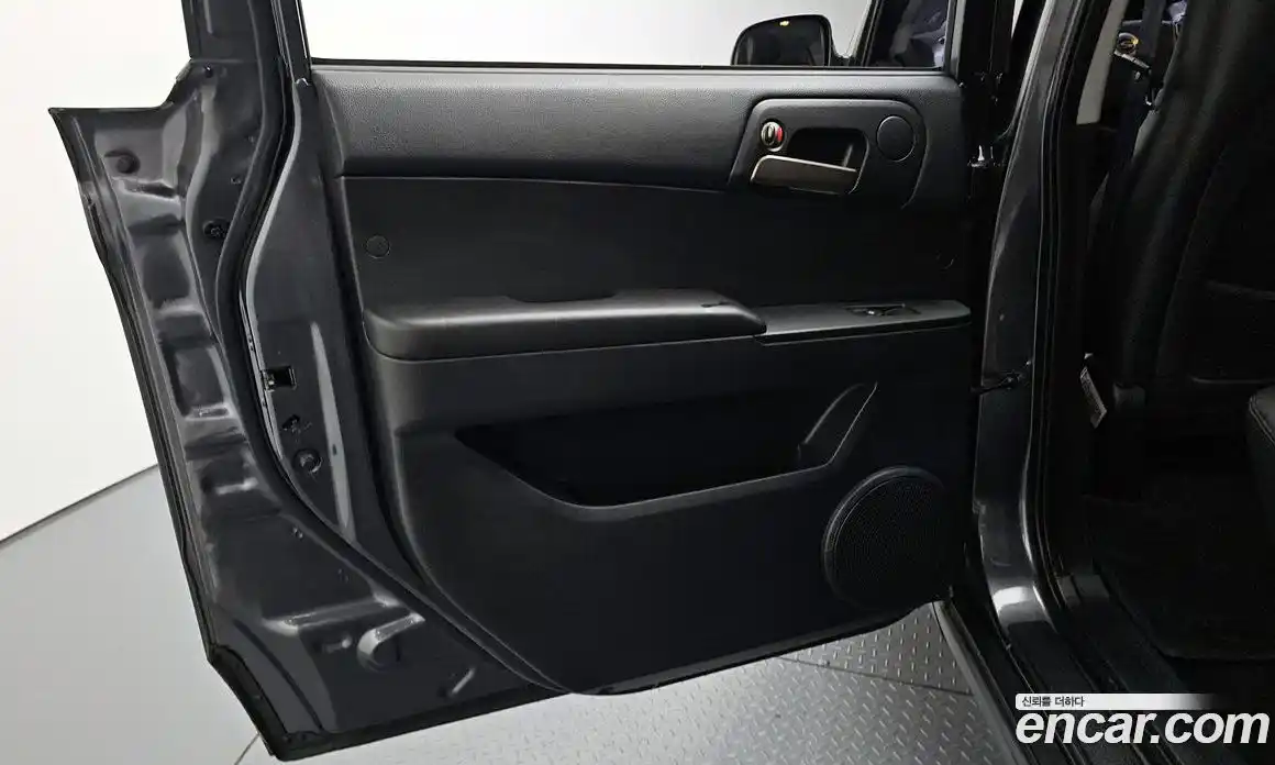 SsangYong Korando 2014 2.0 автомат (гидро), фото 15