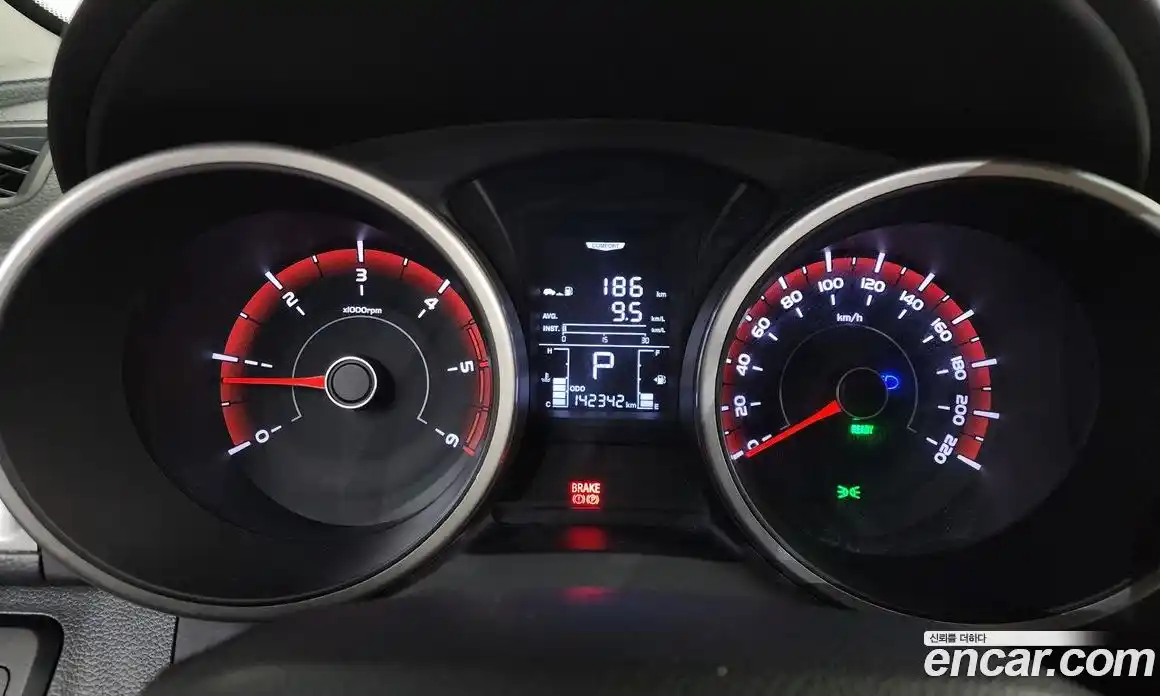 SsangYong TIBOLI 2015 1.6 автомат (гидро), фото 10