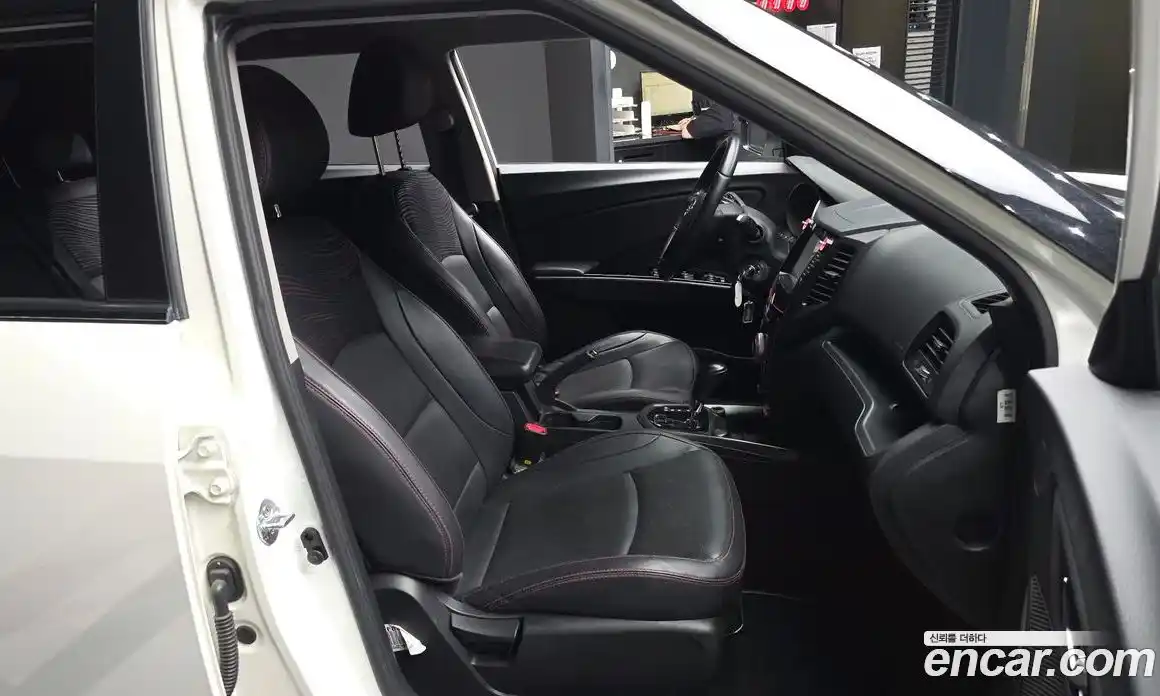 SsangYong TIBOLI 2018 1.6 автомат (гидро), фото 11