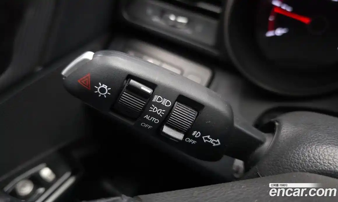 SsangYong TIBOLI 2018 1.6 автомат (гидро), фото 17
