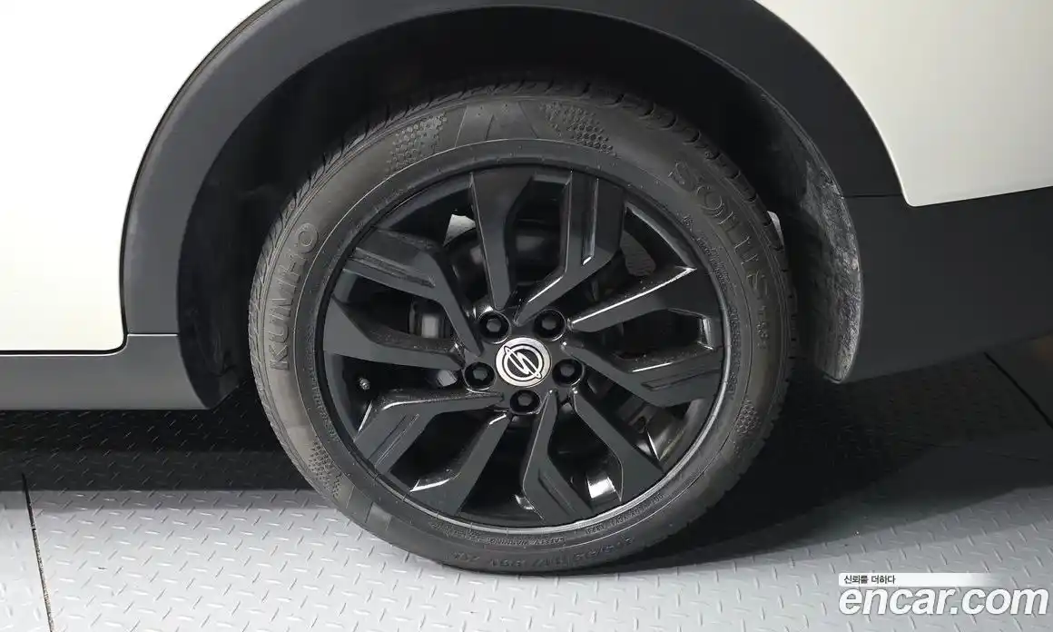 SsangYong TIBOLI 2018 1.6 автомат (гидро), фото 5