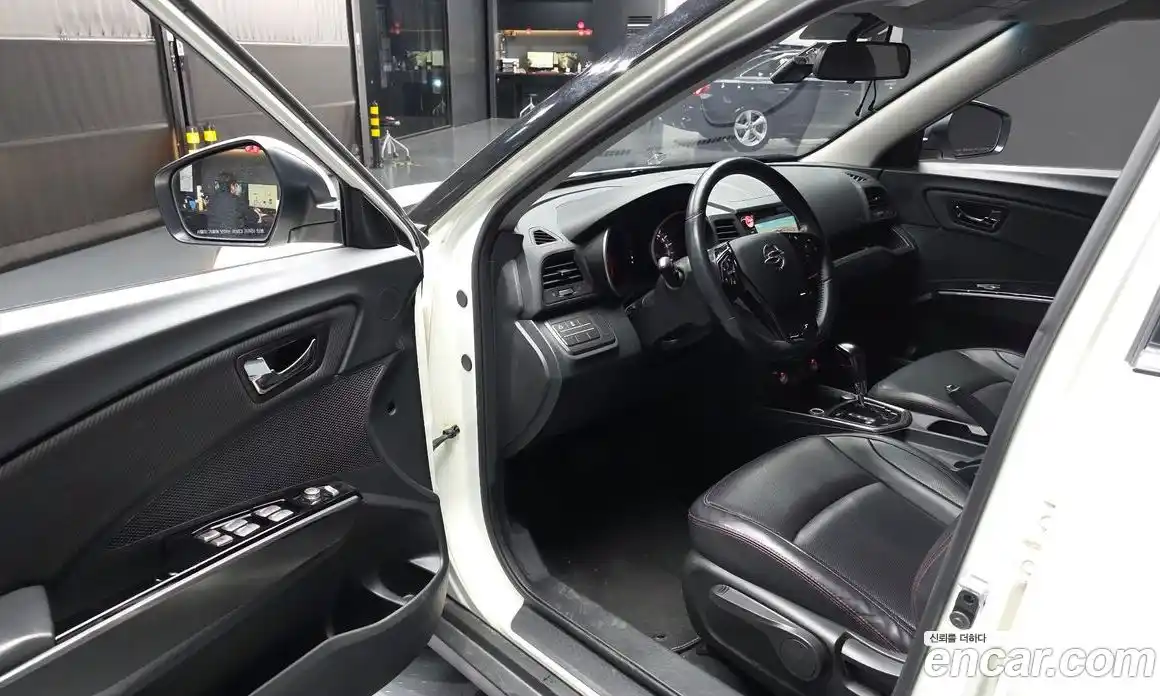 SsangYong TIBOLI 2018 1.6 автомат (гидро), фото 10