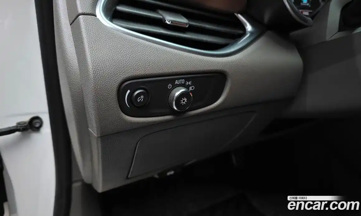 Chevrolet Malibu 2016 2.0 автомат (гидро), фото 27