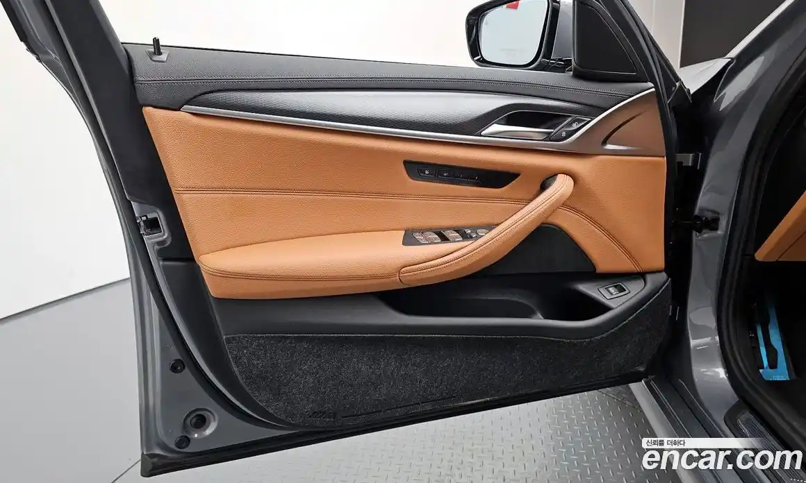 BMW 5 серия 2022 2.0 автомат (гидро), фото 14