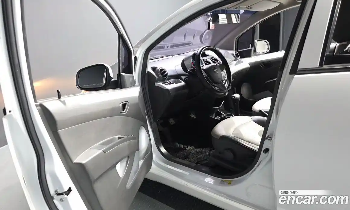 Chevrolet Spark 2012 1.0 автомат (гидро), фото 13