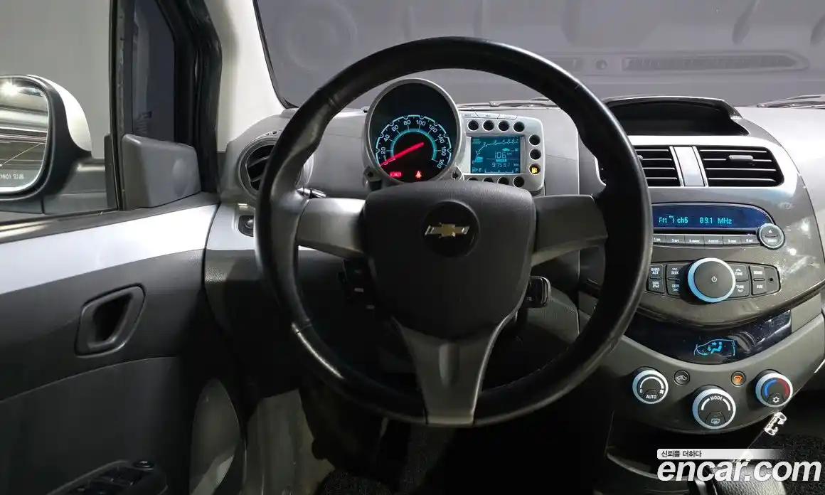 Chevrolet Spark 2012 1.0 автомат (гидро), фото 19