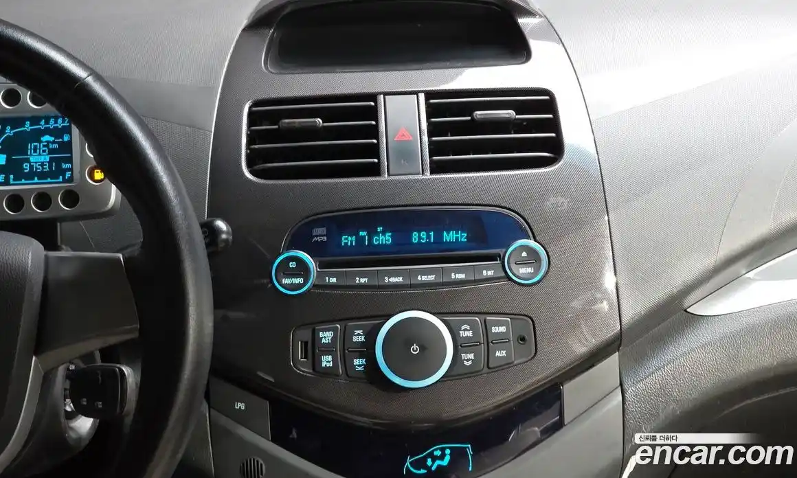 Chevrolet Spark 2012 1.0 автомат (гидро), фото 20