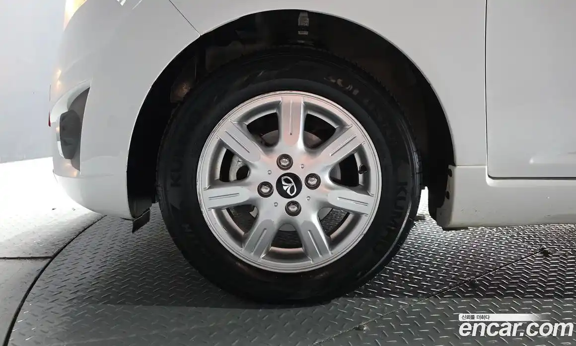 Chevrolet Spark 2012 1.0 автомат (гидро), фото 5