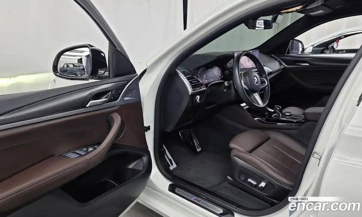 BMW X4 2023 2.0 автомат (гидро), фото 13