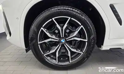 BMW X4 2023 2.0 автомат (гидро), миниатюра 5