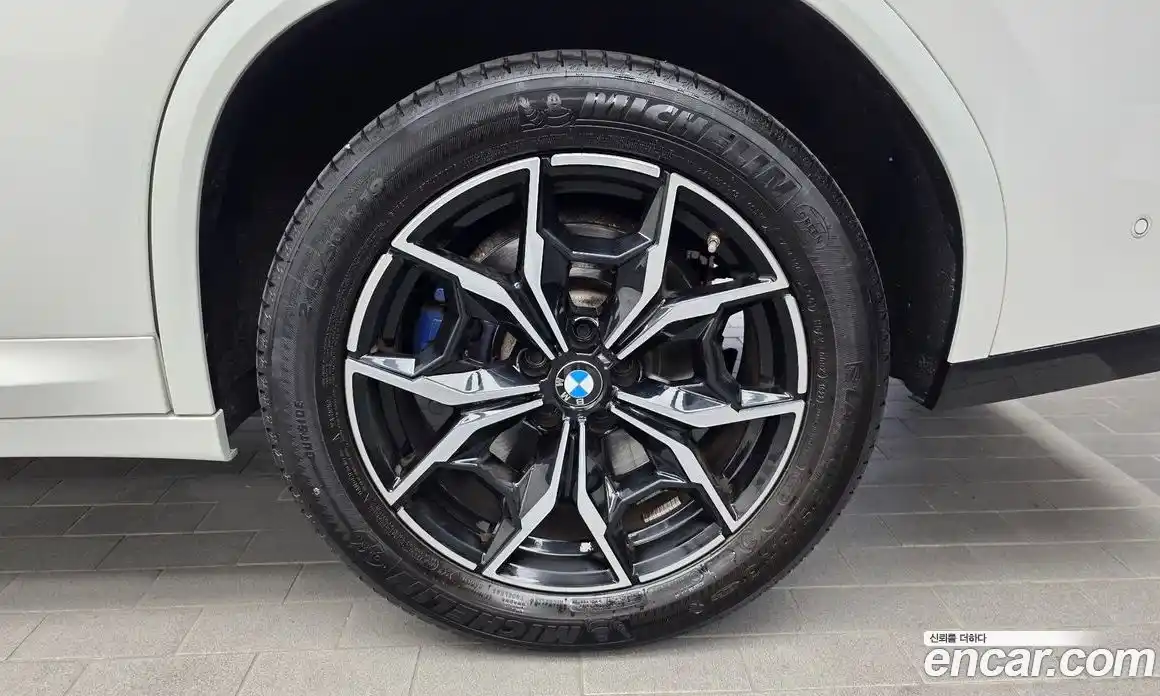 BMW X4 2023 2.0 автомат (гидро), фото 7