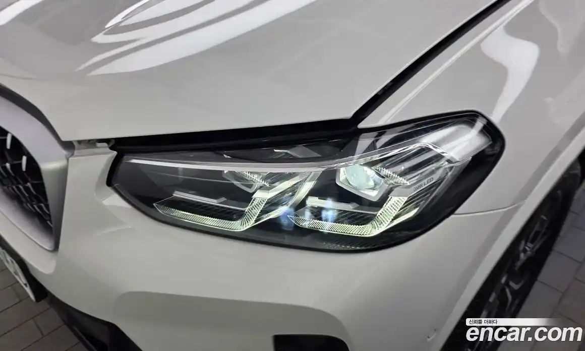 BMW X4 2023 2.0 автомат (гидро), фото 8