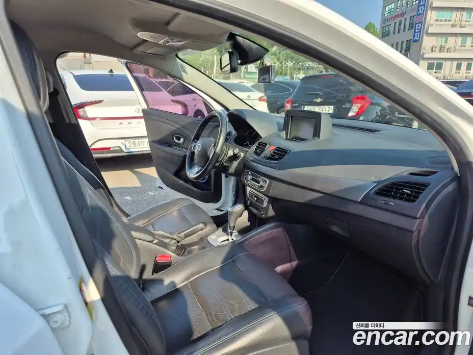 Renault SM3 2019 0.1 гидро, фото 11