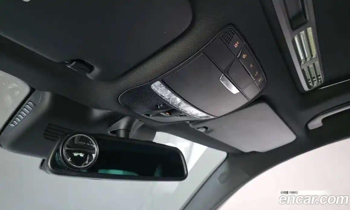 Mercedes-Benz GLC-Class 2017 2.1 гидро, фото 17 Mercedes-Benz GLC-Class 2017 2.1 гидро, фото 17
