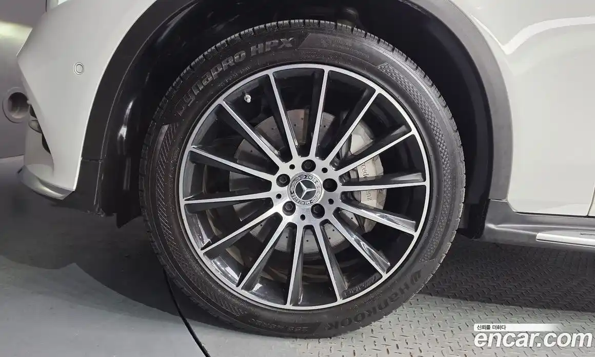 Mercedes-Benz GLC-Class 2017 2.1 гидро, фото 5 Mercedes-Benz GLC-Class 2017 2.1 гидро, фото 5