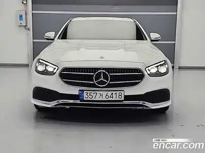 Mercedes-Benz E-Class 2021 2.0 автомат (гидро), миниатюра 2