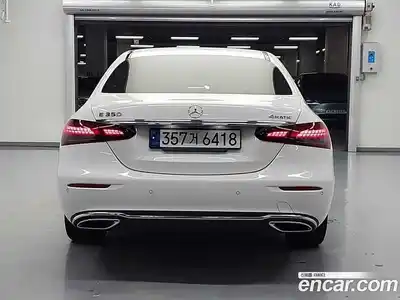 Mercedes-Benz E-Class 2021 2.0 автомат (гидро), миниатюра 3