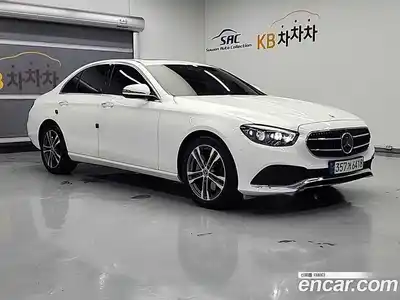 Mercedes-Benz E-Class 2021 2.0 автомат (гидро), миниатюра 4