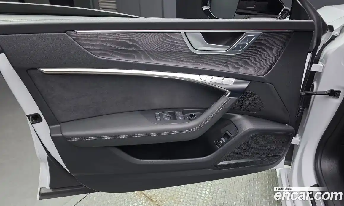 Audi A7 2025 3.0 автомат (гидро), фото 14