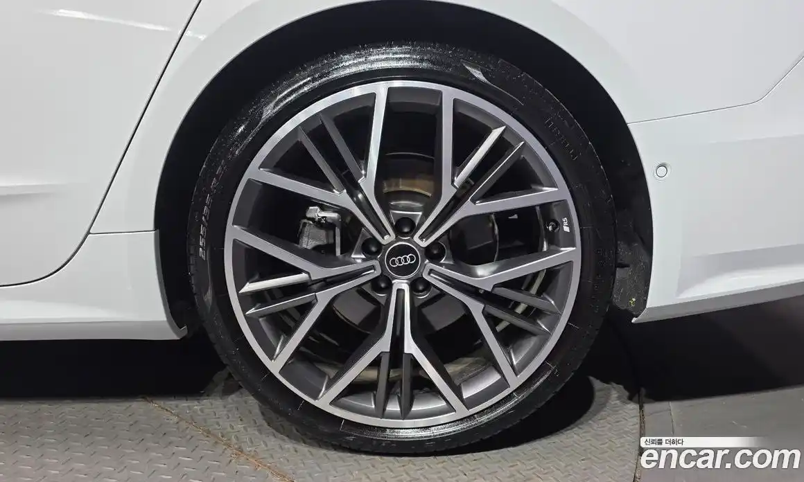 Audi A7 2025 3.0 автомат (гидро), фото 7