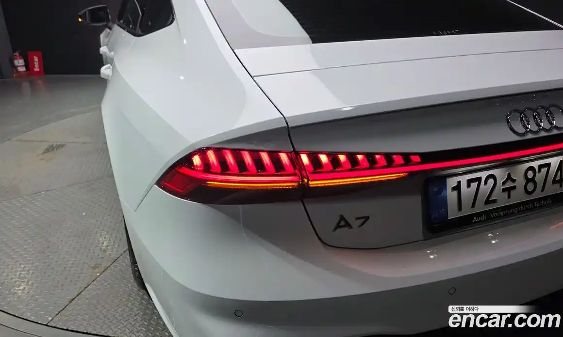 Audi A7 2025 3.0 автомат (гидро), фото 9