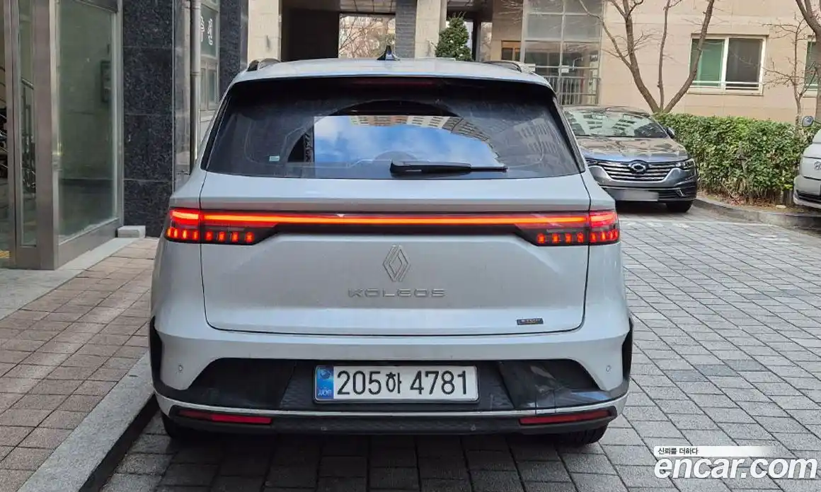 Renault Grand Koleos 2025 1.5 гидро, фото 4