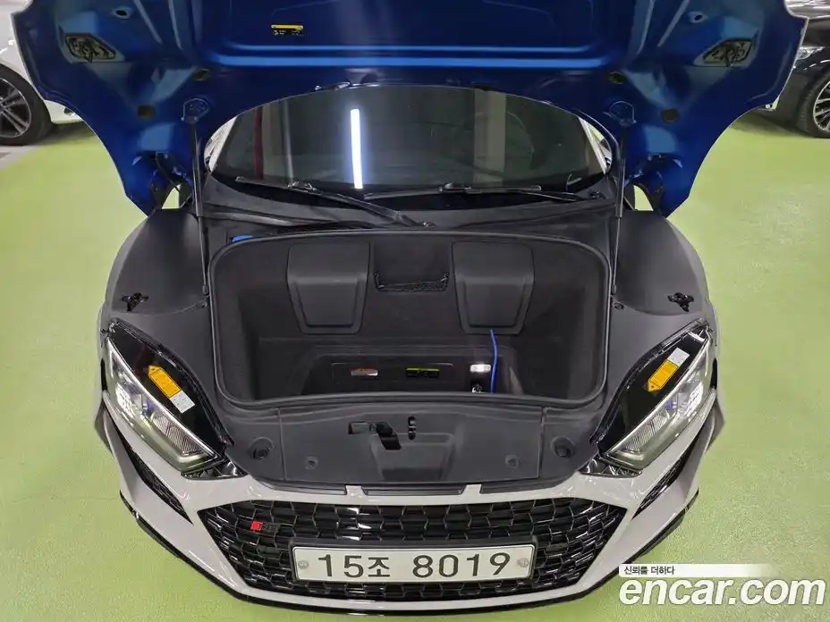 Audi R8 2017 5.2 автомат (гидро), фото 12