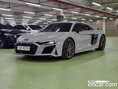 Audi R8 2017 5.2 автомат (гидро), миниатюра 2