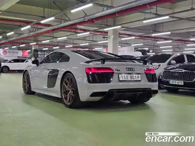 Audi R8 2017 5.2 автомат (гидро), миниатюра 6