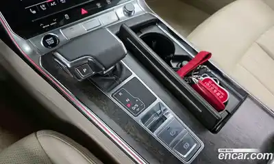 Audi A6 2021 3.0 автомат (гидро), миниатюра 9