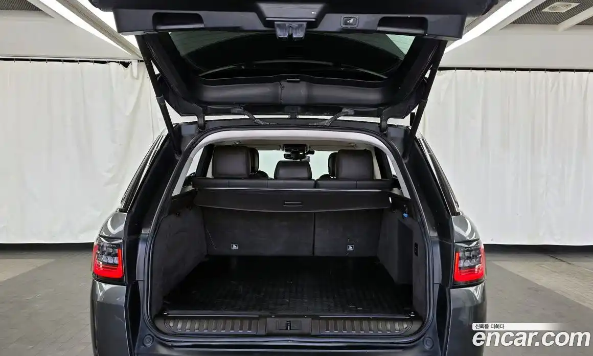Land Rover Range Rover Sport 2019 3.0 автомат (гидро), фото 20