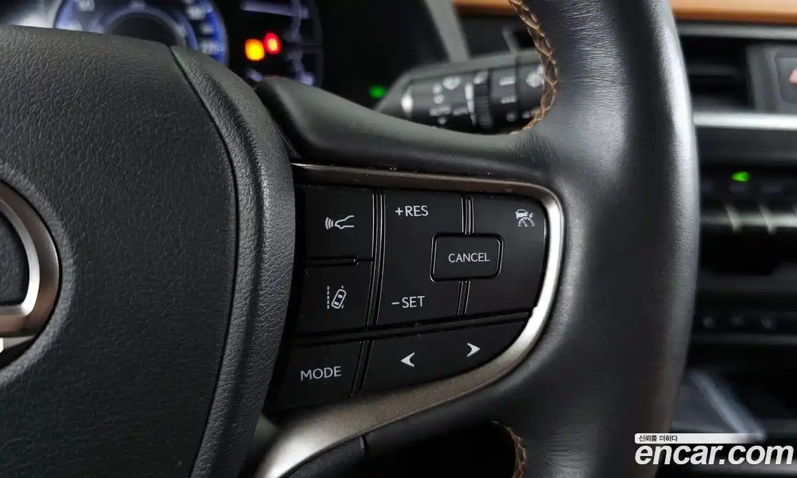 Lexus UX 2019 2.0 гидро, фото 19