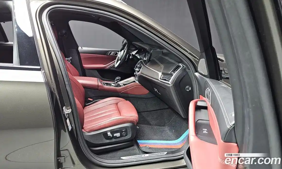 BMW X6 2021 3.0 автомат (гидро), фото 11