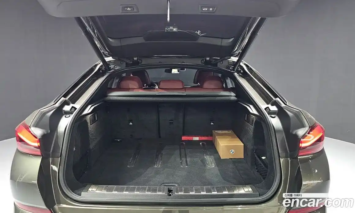 BMW X6 2021 3.0 автомат (гидро), фото 16