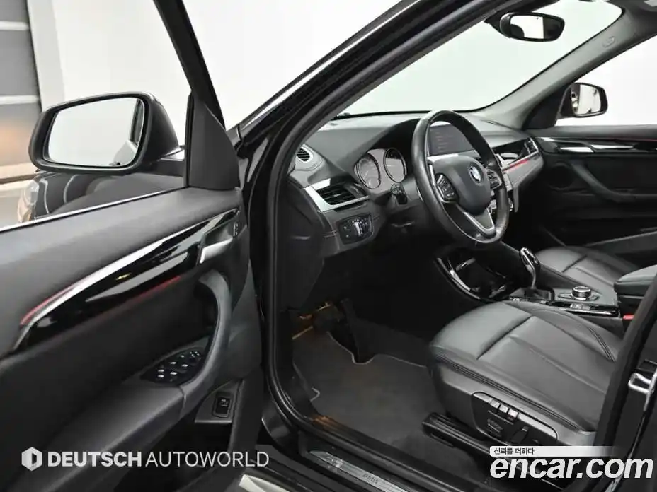 BMW X1 2022 2.0 автомат (гидро), фото 11