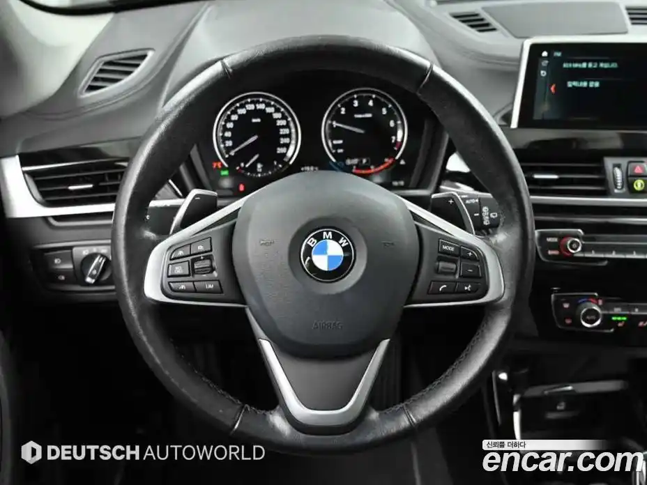 BMW X1 2022 2.0 автомат (гидро), фото 13