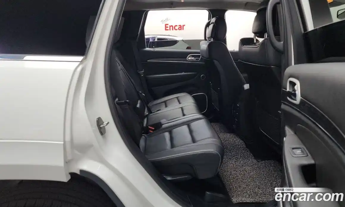 Jeep Cherokee 2021 3.6 автомат (гидро), фото 11