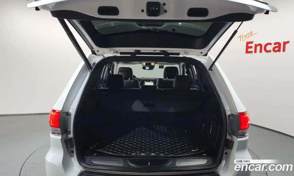 Jeep Cherokee 2021 3.6 автомат (гидро), фото 20