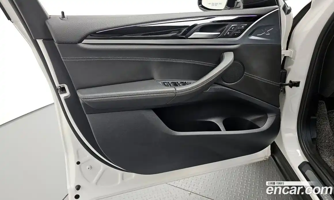 BMW X3 2018 2.0 автомат (гидро), фото 14