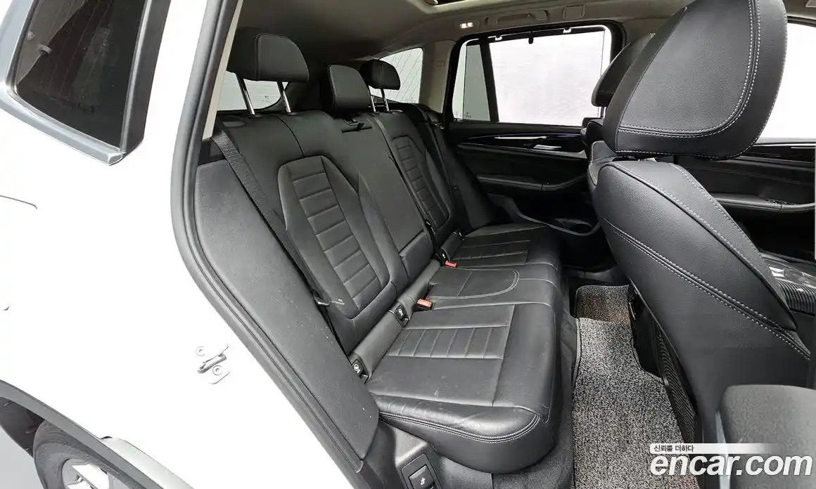 BMW X3 2018 2.0 автомат (гидро), фото 17